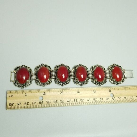 Vintage Red Oval Cabochon 6 Panel Bracelet, Retro Statement Bangle, Estate - Picture 5 of 7
